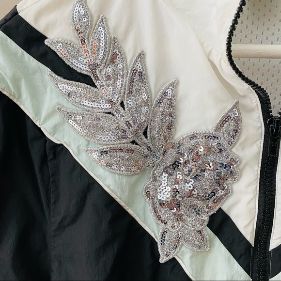 PINK Victoria's Secret Windbreaker Jacket Sz XS - Picture 4 of 11